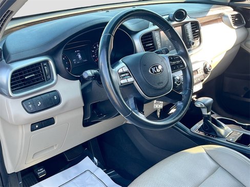 Used 2020 Kia Sorento LX w/ LX I4 Convenience Package image 9