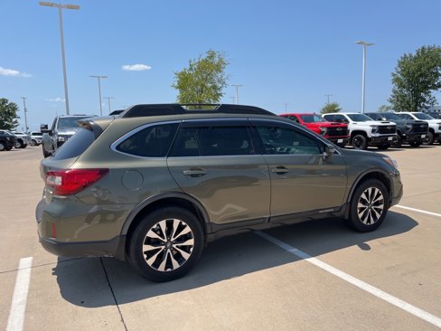 Used 2015 Subaru Outback 2.5i Limited image 4
