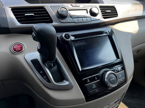 Used 2016 Honda Odyssey SE image 15