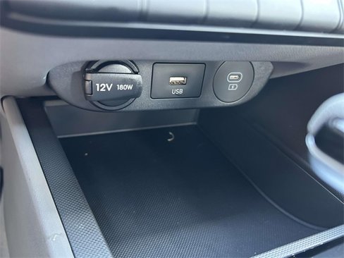 Certified 2024 Hyundai Elantra SEL image 24