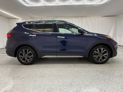 Used 2017 Hyundai Santa Fe Sport w/ 2.0T Ultimate Tech Package 05 image 2