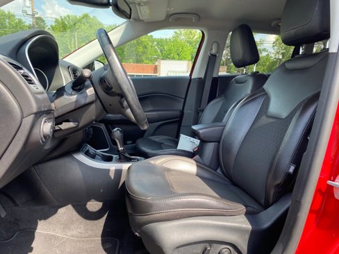 Used 2019 Jeep Compass Latitude w/ Popular Equipment Group image 10