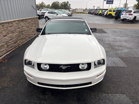 Used 2006 Ford Mustang GT image 3