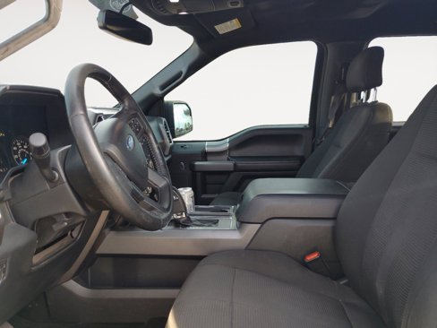 Used 2015 Ford F150 XLT w/ Equipment Group 302A Luxury image 9