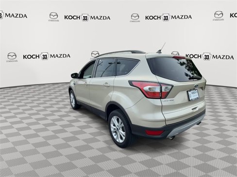 Used 2018 Ford Escape SE w/ SE Sync 3 Package image 6