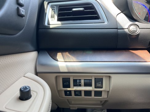 Used 2015 Subaru Outback 2.5i Limited image 12