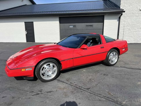 Used 1990 Chevrolet Corvette Coupe image 2