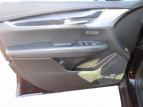 Certified 2021 Cadillac XT5 Premium Luxury image 10