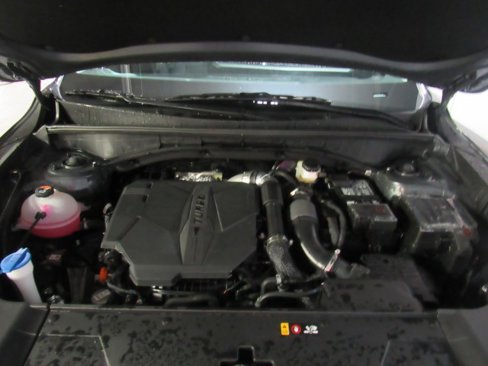 Used 2024 Kia Sorento EX w/ Panoramic Sunroof Package image 12