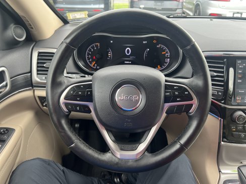 Used 2019 Jeep Grand Cherokee Limited image 20
