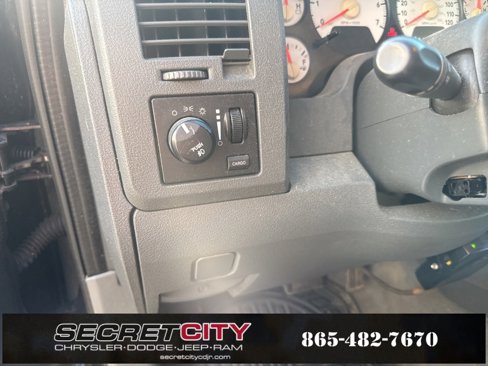 Used 2006 Dodge Ram 1500 Truck SLT image 19