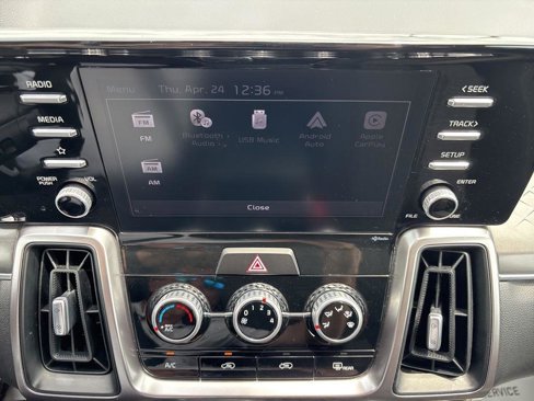 Used 2023 Kia Sorento LX image 31