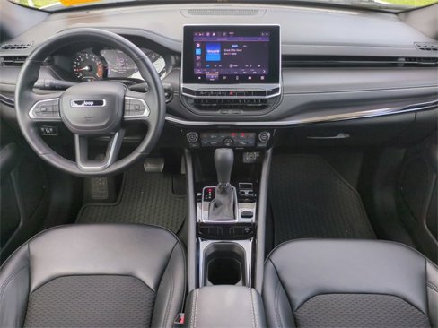 Used 2022 Jeep Compass Altitude w/ Convenience Group image 15