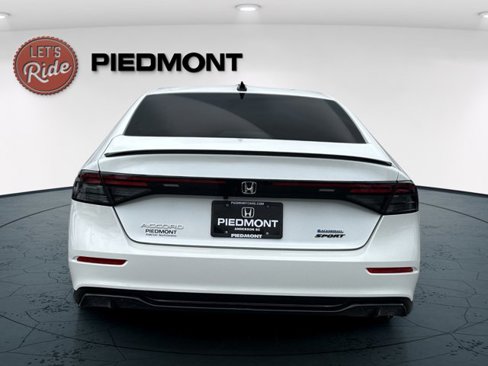 Used 2023 Honda Accord Sport image 12