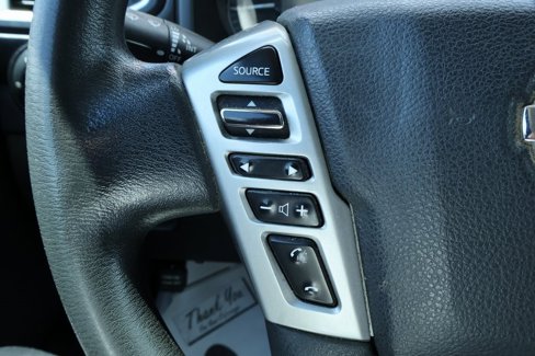 Used 2017 Nissan Titan S image 9