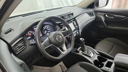 Used 2019 Nissan Rogue SV image 15