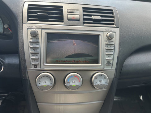 Used 2011 Toyota Camry SE image 38