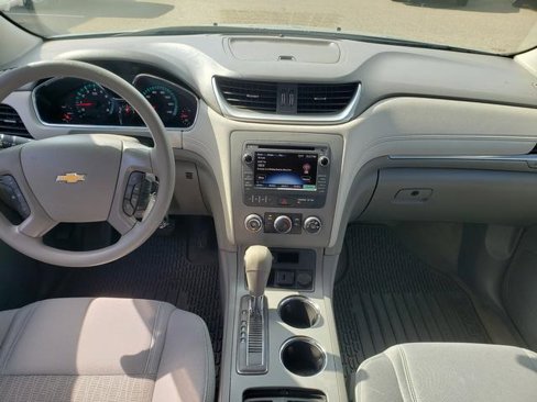 Used 2017 Chevrolet Traverse LS image 17