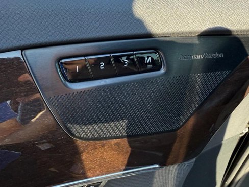 Used 2019 Volvo XC90 T6 Momentum w/ Advanced Package image 16