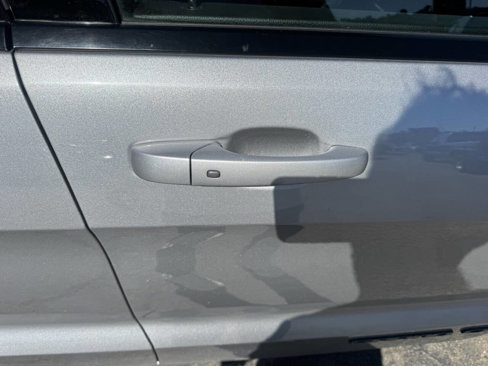 Used 2020 Jeep Grand Cherokee Altitude image 17