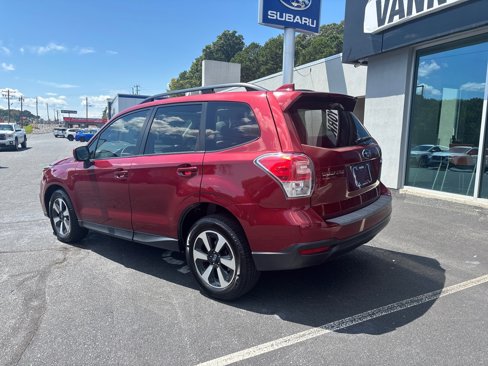 Used 2017 Subaru Forester 2.5i Premium w/ All-Weather Package image 2