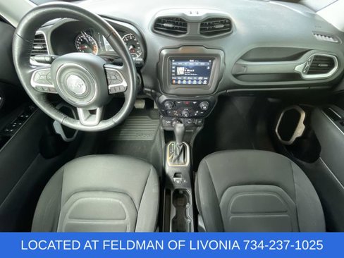 Used 2019 Jeep Renegade Latitude w/ Cold Weather Group image 19