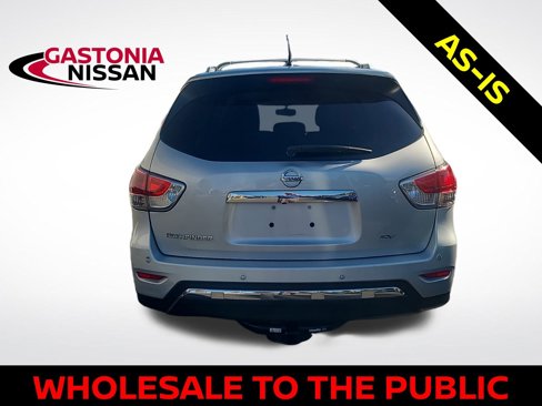 Used 2015 Nissan Pathfinder SV image 40