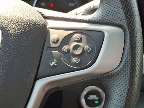 Used 2024 GMC Terrain SLE image 21