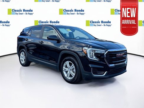 Used 2024 GMC Terrain SLE image 1