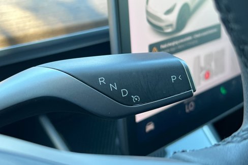 Used 2021 Tesla Model Y Performance image 28