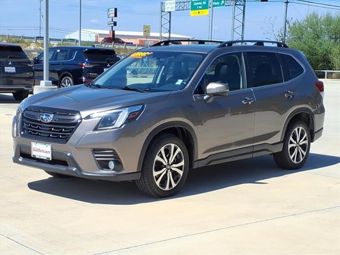 Used 2022 Subaru Forester Limited image 5
