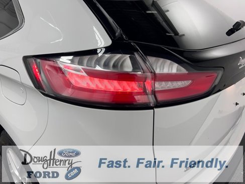 Used 2024 Ford Edge SEL image 10