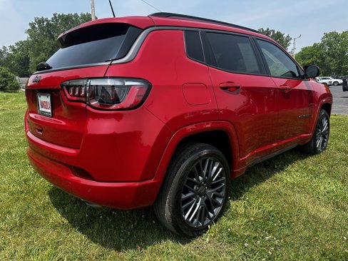 Certified 2022 Jeep Compass Limited image 3