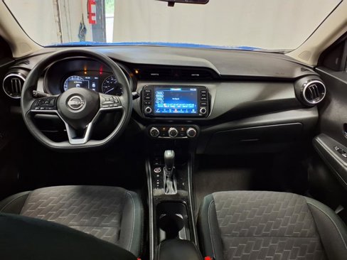 Used 2024 Nissan Kicks SV image 11