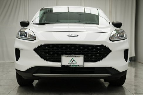 Used 2022 Ford Escape SE image 3