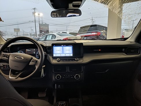 Used 2022 Ford Maverick XL image 12