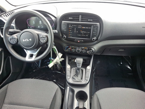 Used 2023 Kia Soul LX image 15