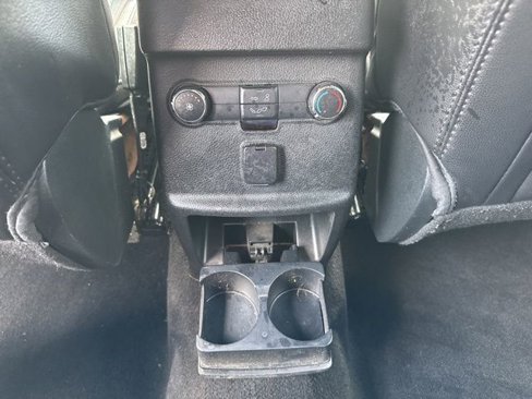 Used 2018 Ford Explorer XLT w/ Equipment Group 202A image 25