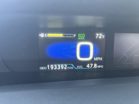 Used 2017 Toyota Prius image 7