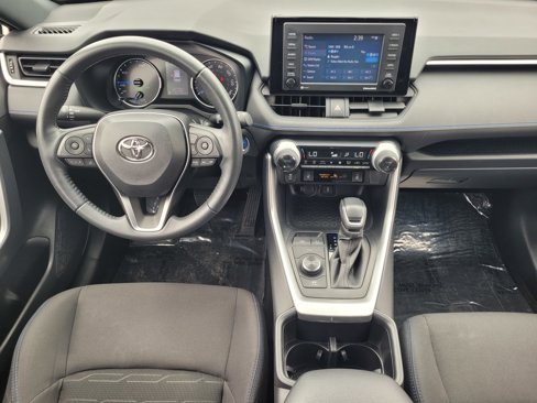 Used 2022 Toyota RAV4 SE image 13