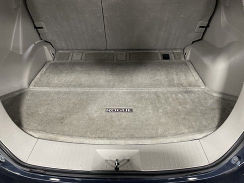 Used 2014 Nissan Rogue S image 11