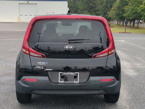 Used 2021 Kia Soul LX image 4