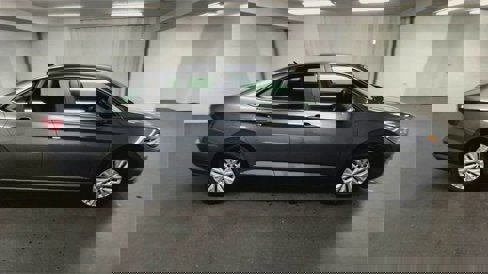 Used 2020 Volkswagen Jetta S w/ Driver Assistance Package image 9