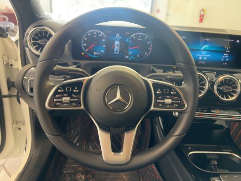 Used 2022 Mercedes-Benz A 220 image 16