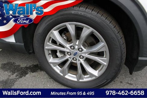 Certified 2021 Ford Explorer XLT w/ Equipment Group 202A image 5