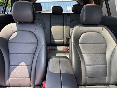 Certified 2021 Mercedes-Benz GLC 300 4MATIC image 36