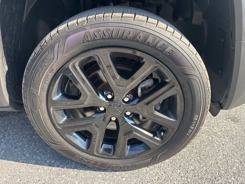 Used 2017 Jeep Renegade Altitude image 18