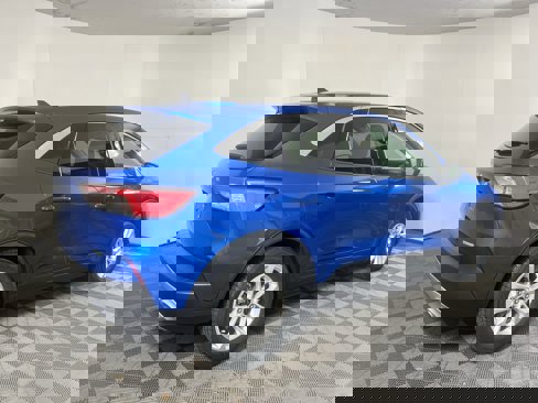 Used 2020 Ford Escape SE image 4