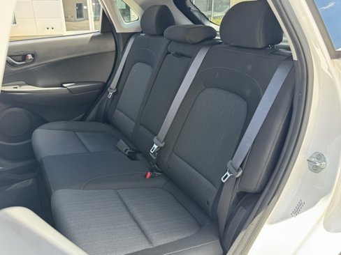Used 2022 Hyundai Kona SEL image 28