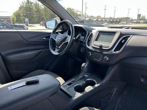 Used 2018 Chevrolet Equinox LT image 9